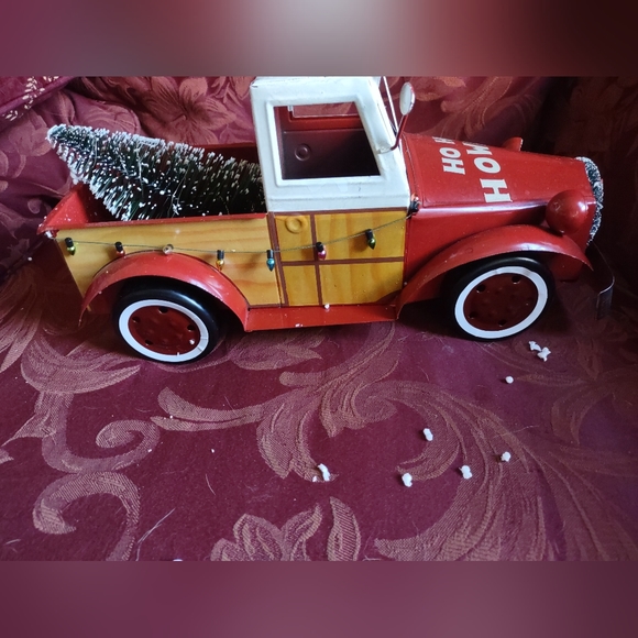 Metal Truck Christmas Decorations - Picture 7 of 7